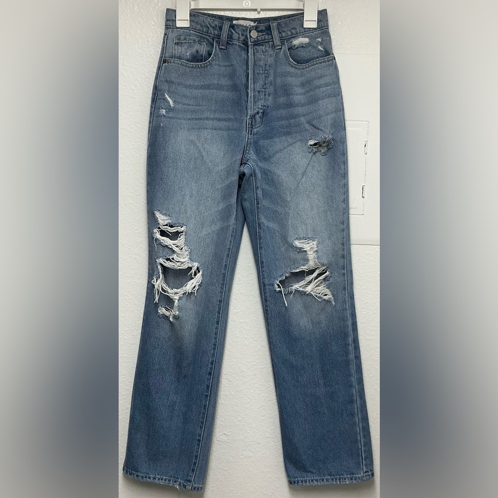 Cello Women’s Denim Blue Straight Leg Jeans with Distressed Details Sz 3